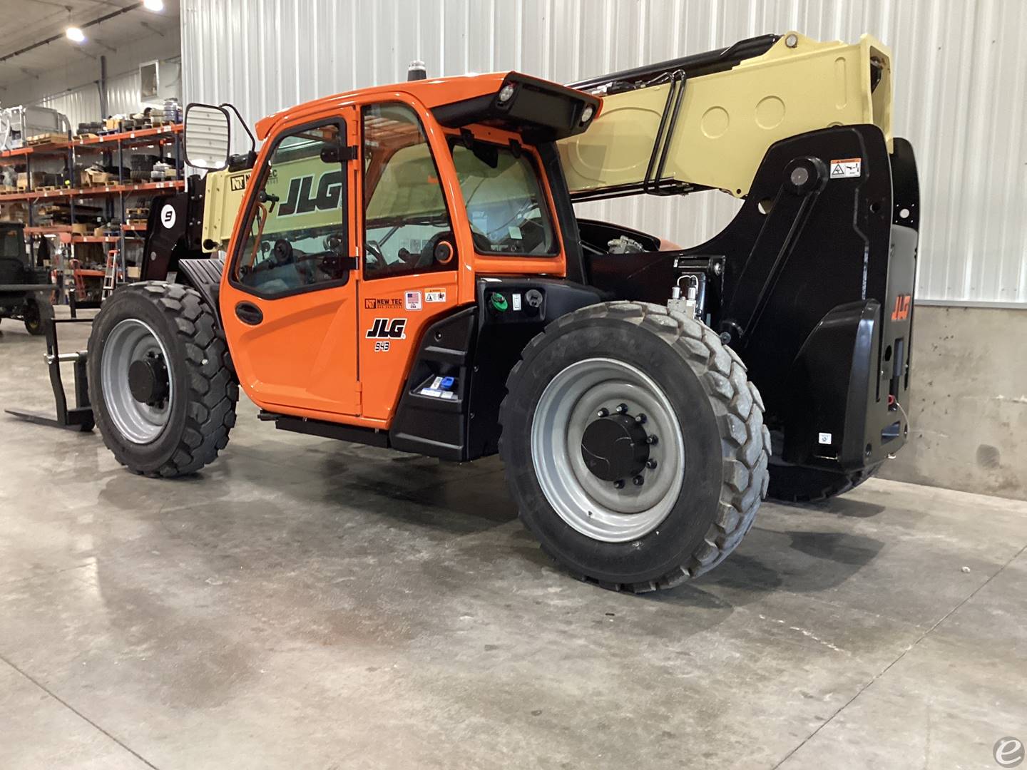 2026 JLG 943