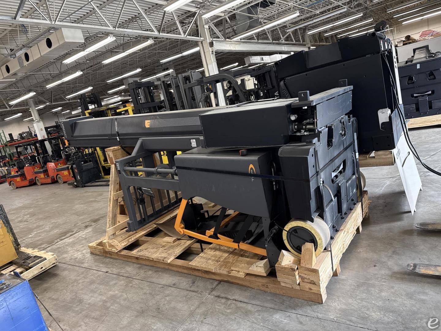 2020 Crown TSP6500-33