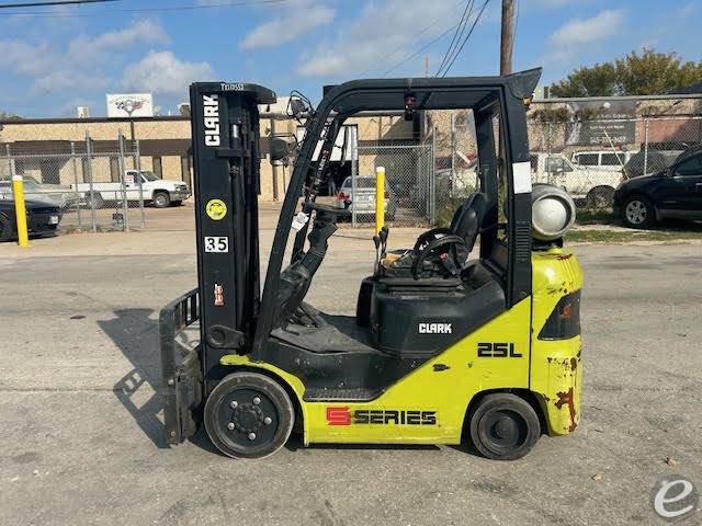 2021 Clark S25CL