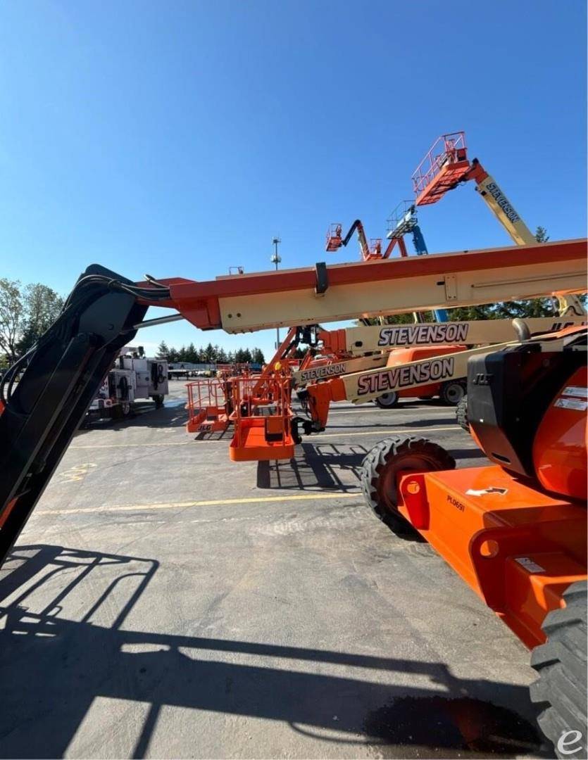 2014 JLG 600AJ