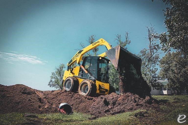 2026 Gehl V330