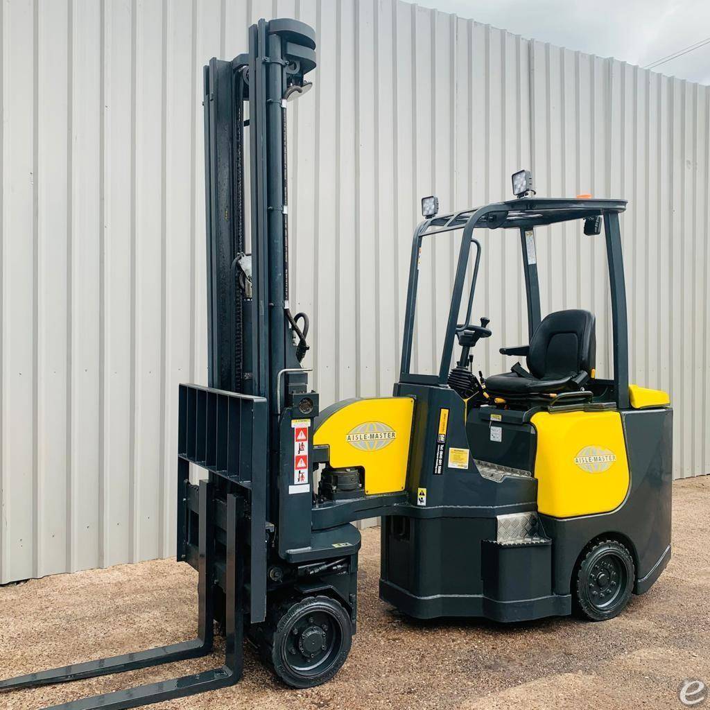 2019 Aisle-Master 33SE
