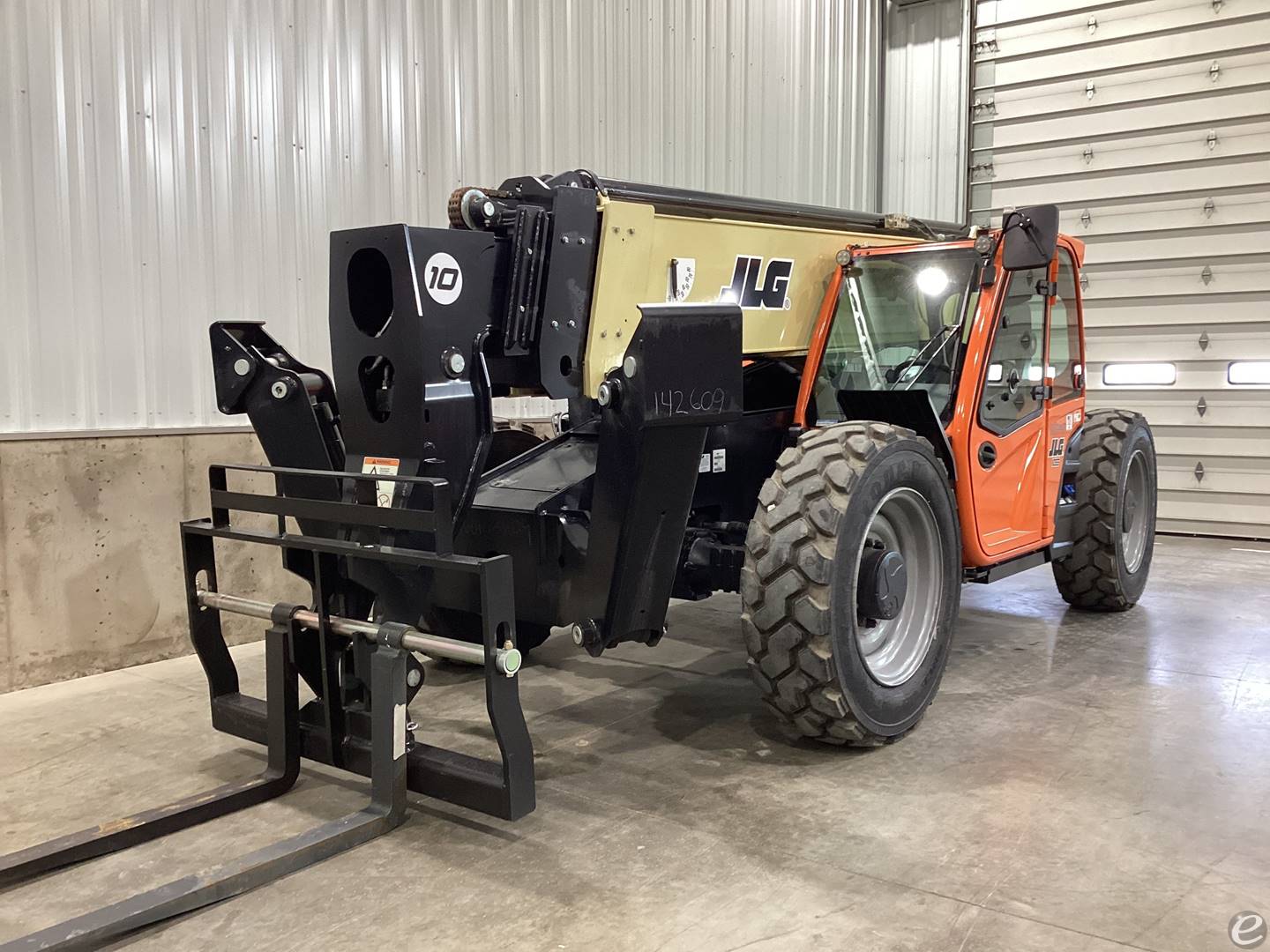 2026 JLG 1055