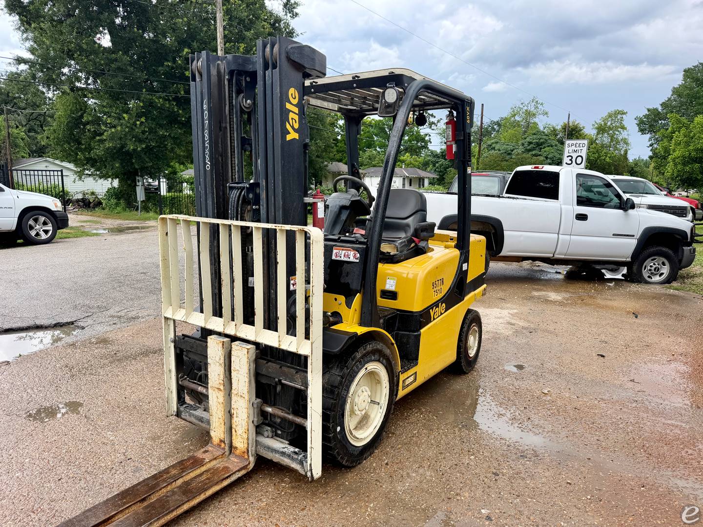 2017 Yale GDP060VX