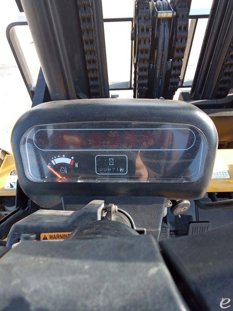 2010 Cat GC70K