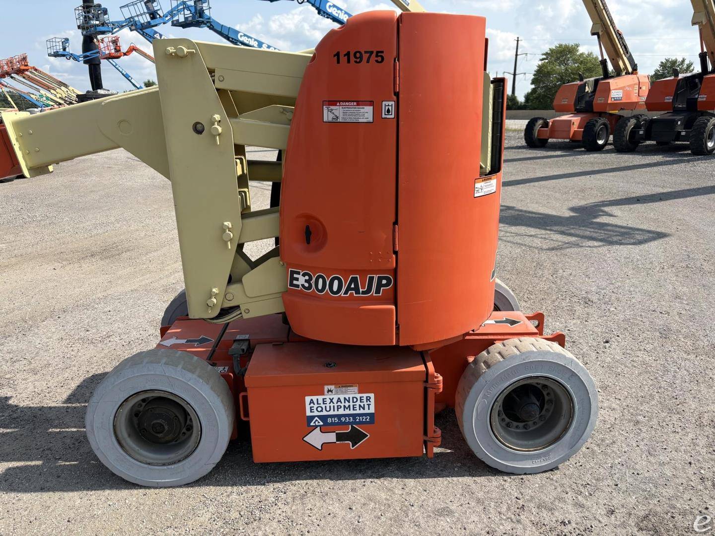 2002 JLG E300AJP