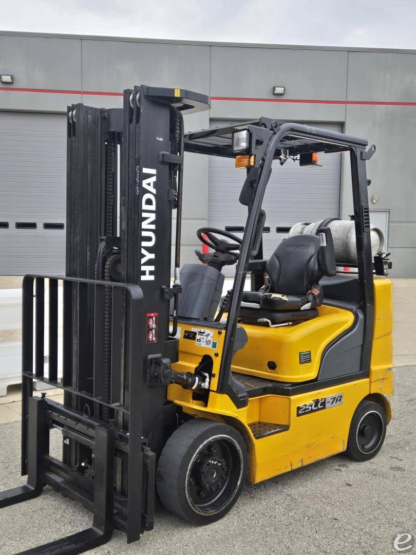 2023 Hyundai 25LC-7A