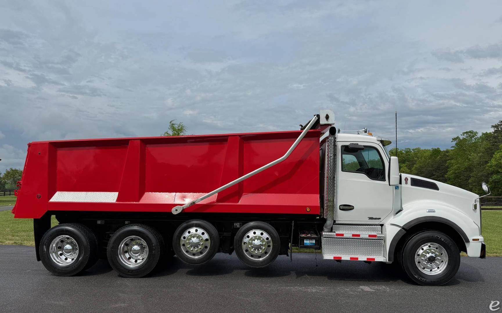 2019 Kenworth T880