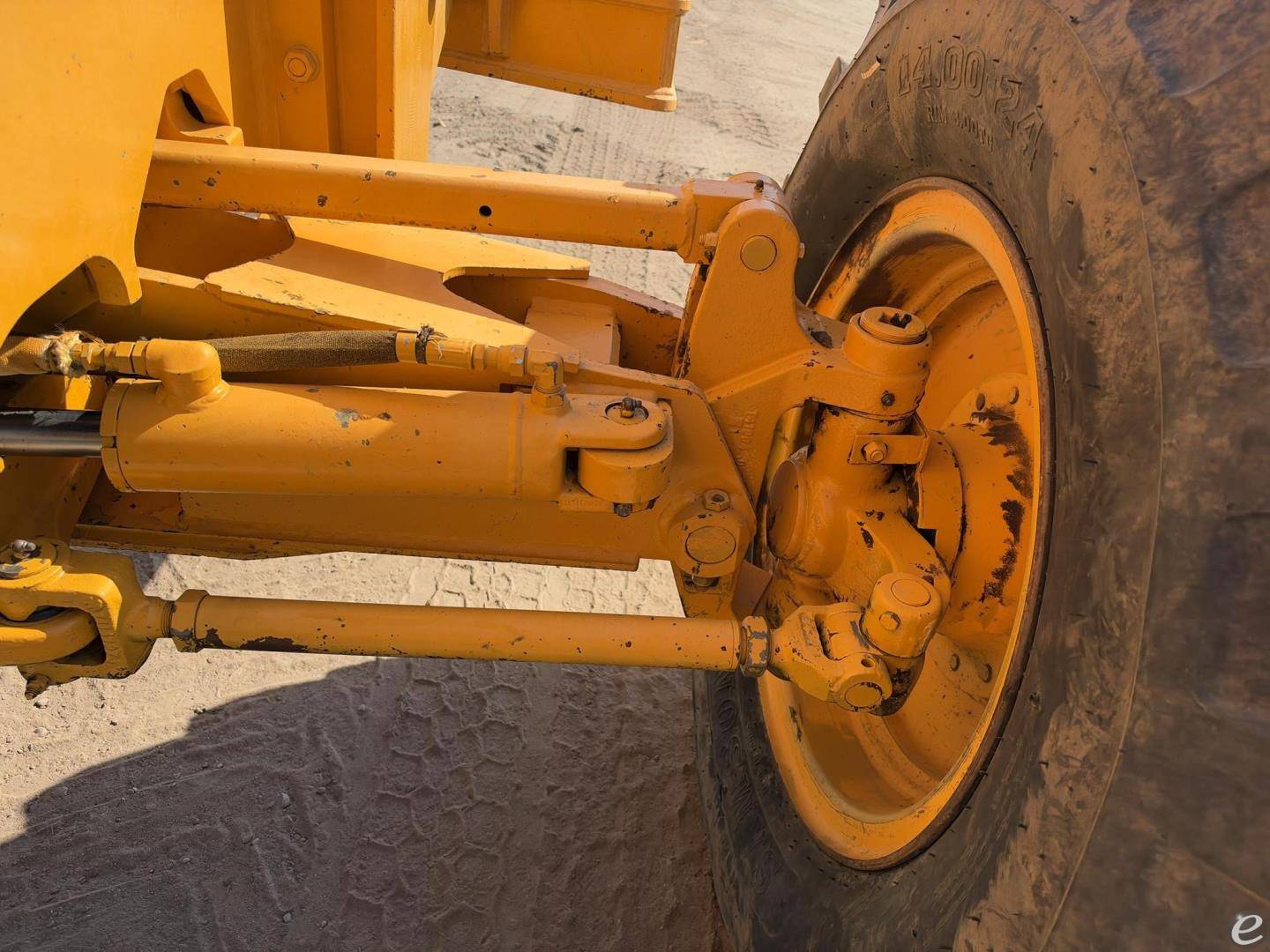 1992 John Deere 670B