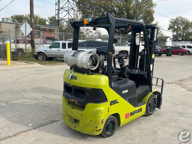 2021 Clark S25CL