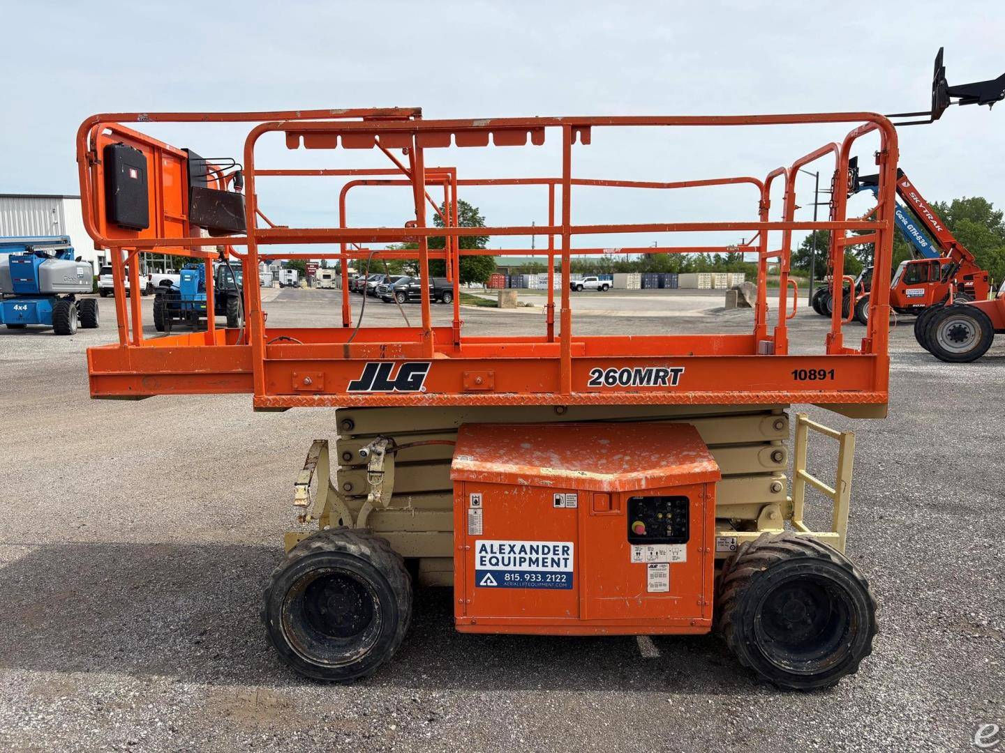 2012 JLG 260MRT
