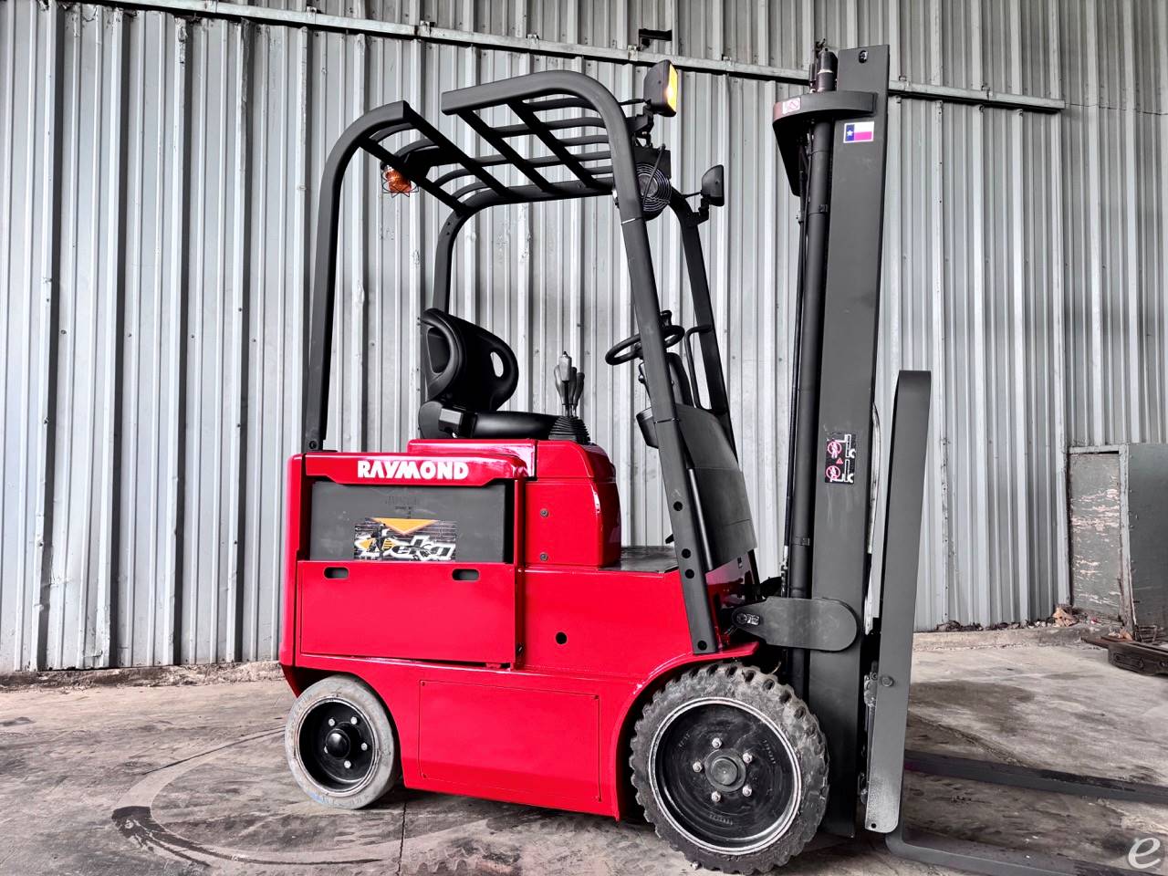 2014 Raymond 470-C40TT Electric Forklift - 123Forklift