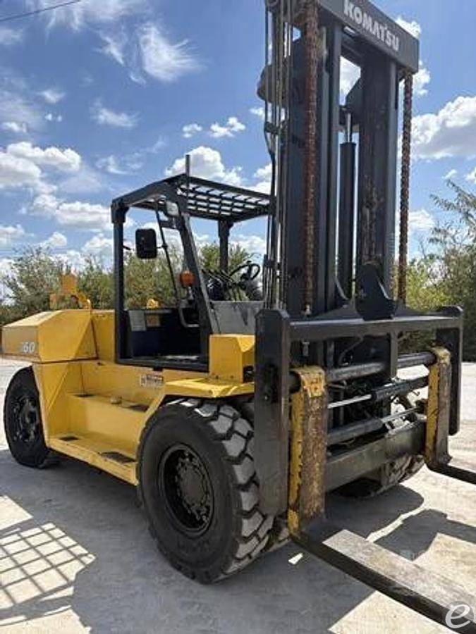 2017 Komatsu FD160E-8