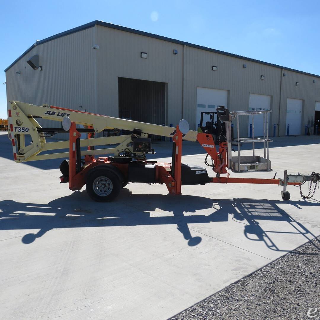 2019 JLG T350