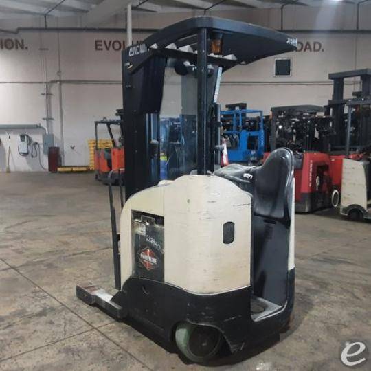 2016 Crown RR5725-45