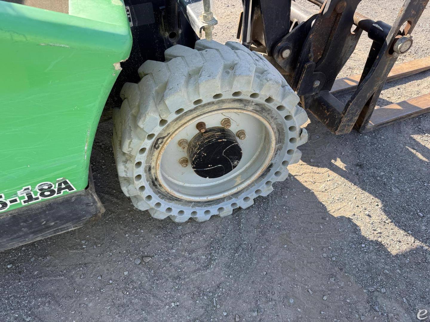 2018 JLG G5-18A