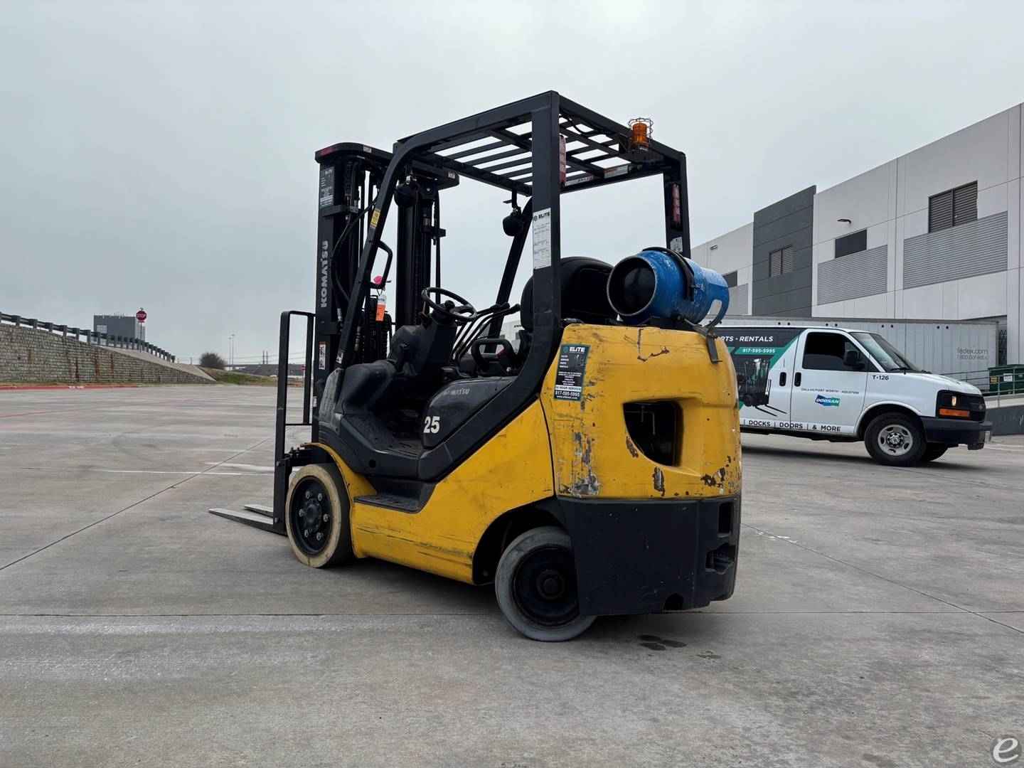 2017 Komatsu FG25ST-16