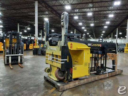 2017 Hyster N45ZR2-21.5 Electric Reach Truck - 123Forklift