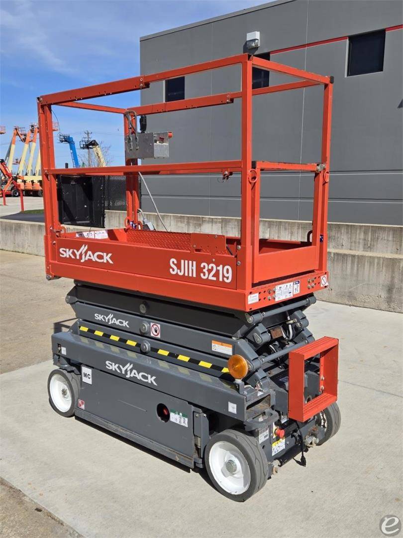 2019 Skyjack SJIII3219 Electric Scissor Lift - 123Forklift
