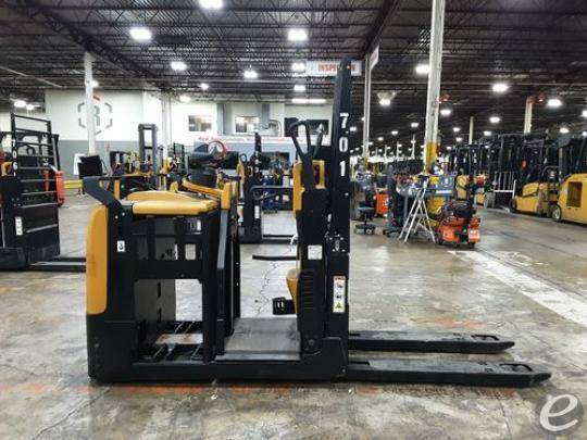 2017 Yale MO25