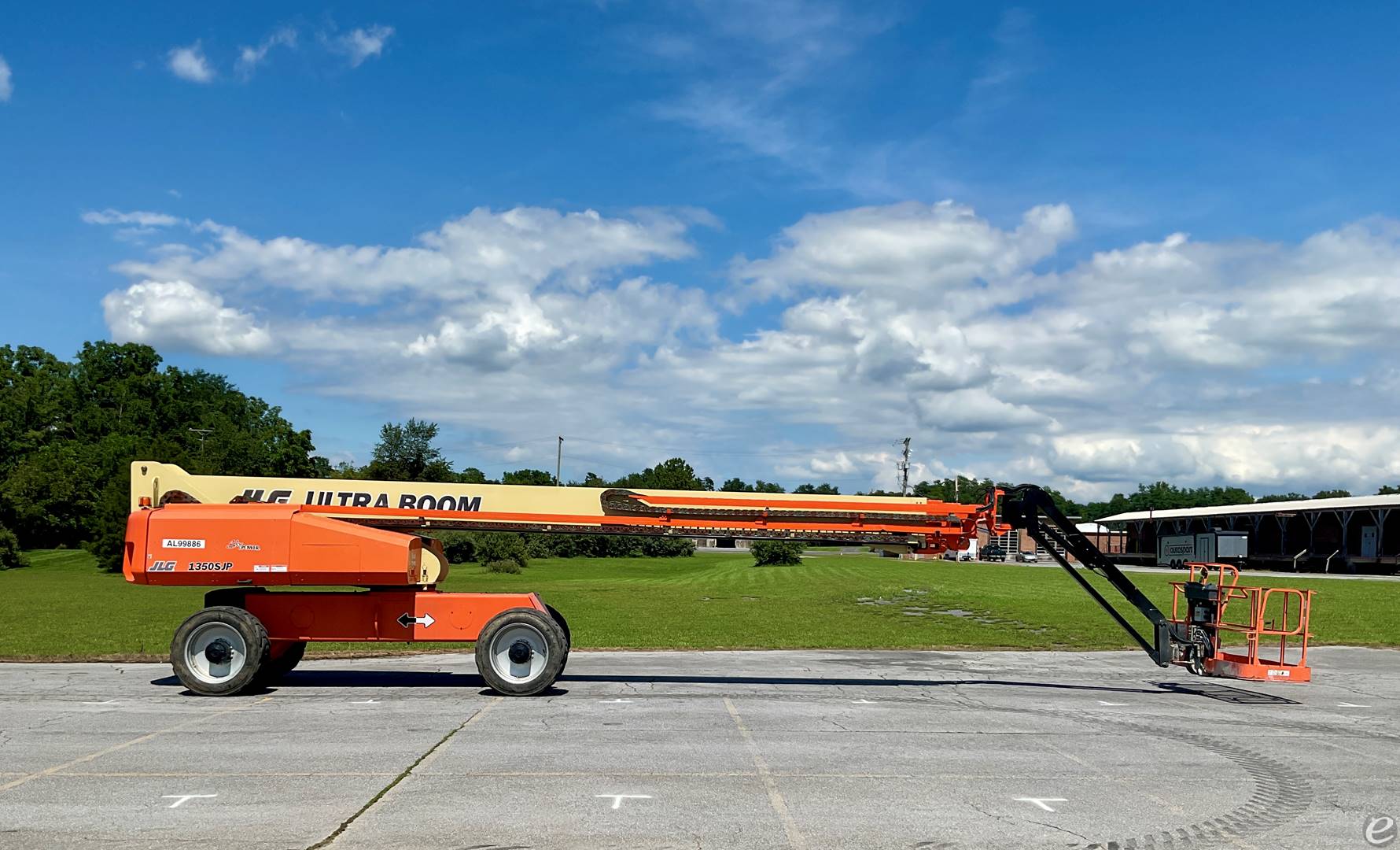 2013 JLG 1350SJP