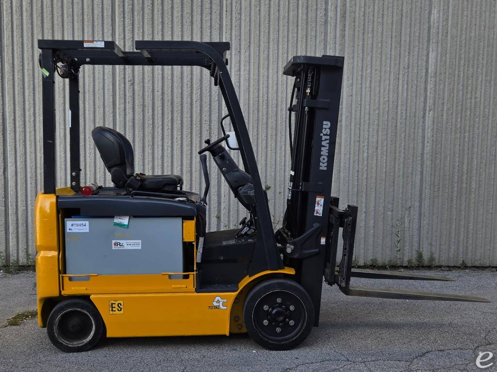 2018 Komatsu FB30SHU 6 Electric Forklift - 123Forklift