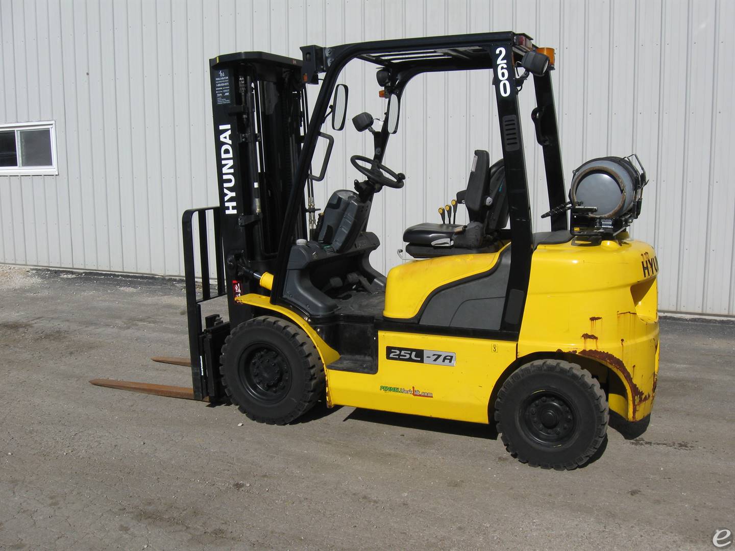 2016 Hyundai 25L-7A