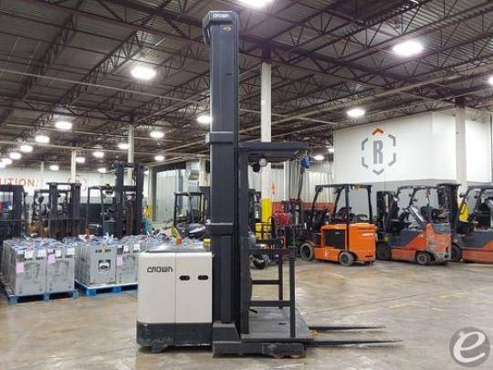 2021 Crown SP3530-30 Electric Order Picker - 123Forklift