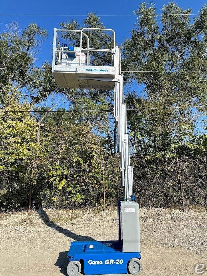 2016 Genie GR20 Electric Scissor Li...
