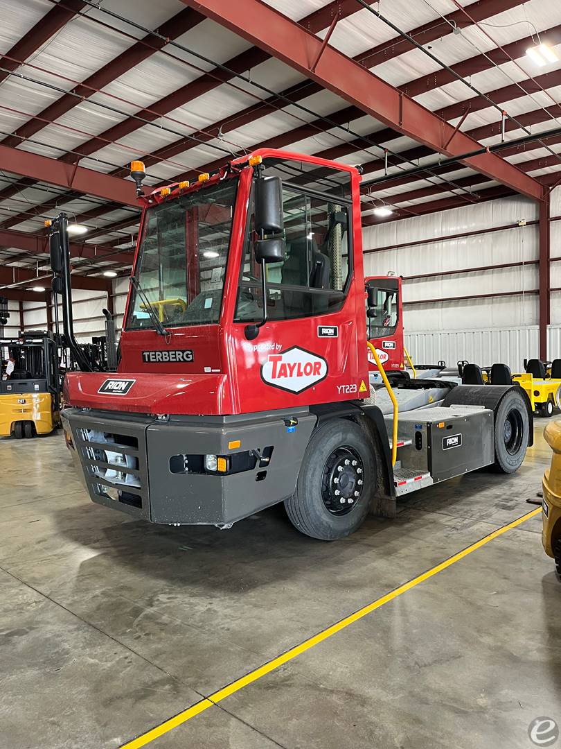 2024 Terberg YT223