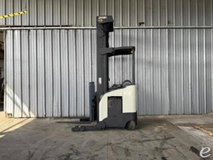 2011 Crown RR5725-45 Electric Forklift - 123Forklift