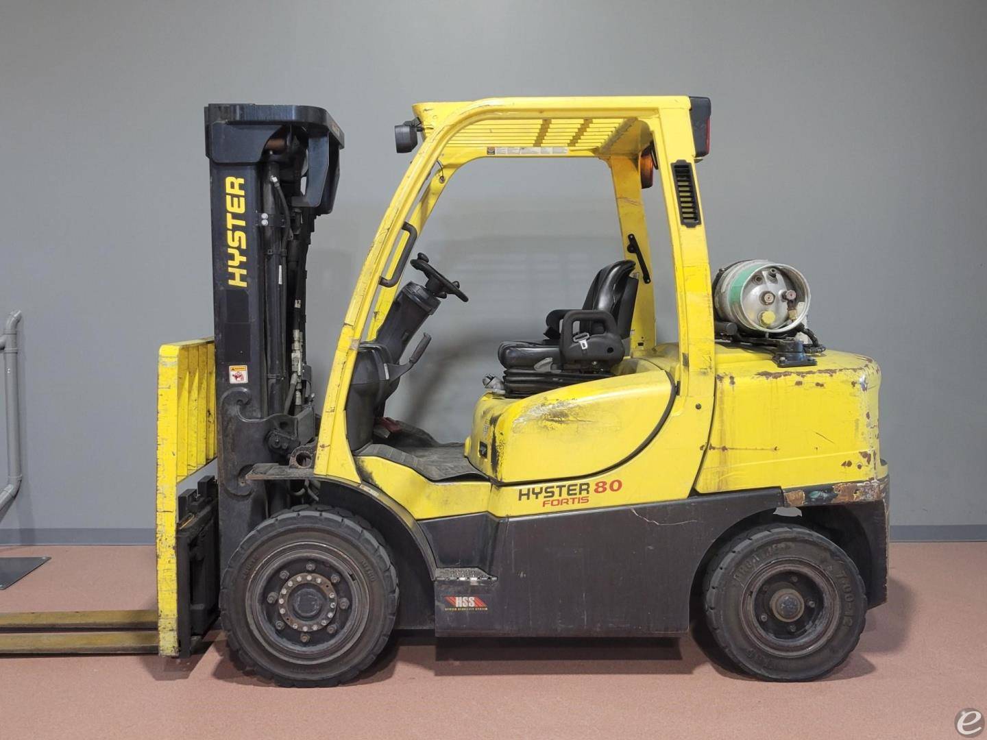 2016 Hyster H80FT LP Gas Forklift