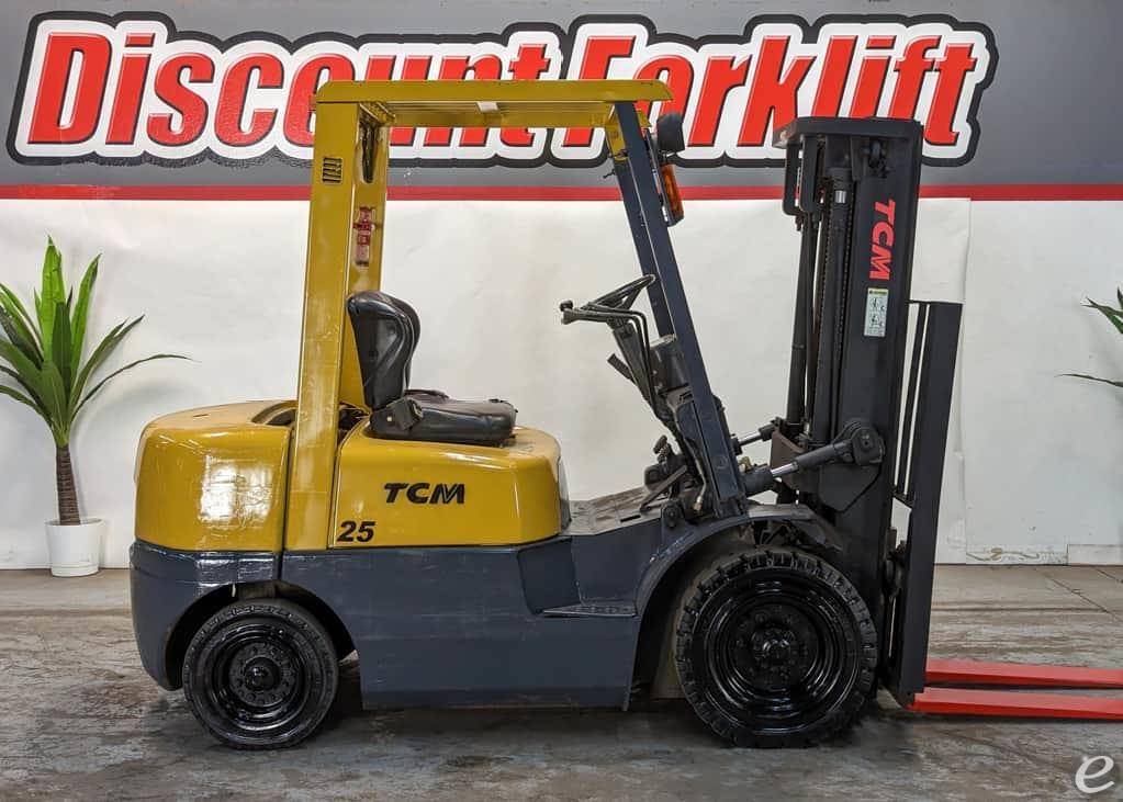 1996 TCM FHG25N5T Gasoline Forklift...