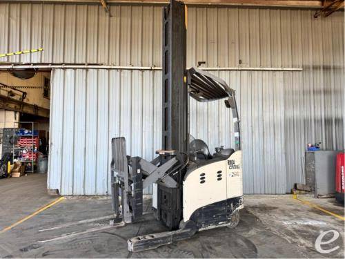 2017 Crown RM6095S-45
