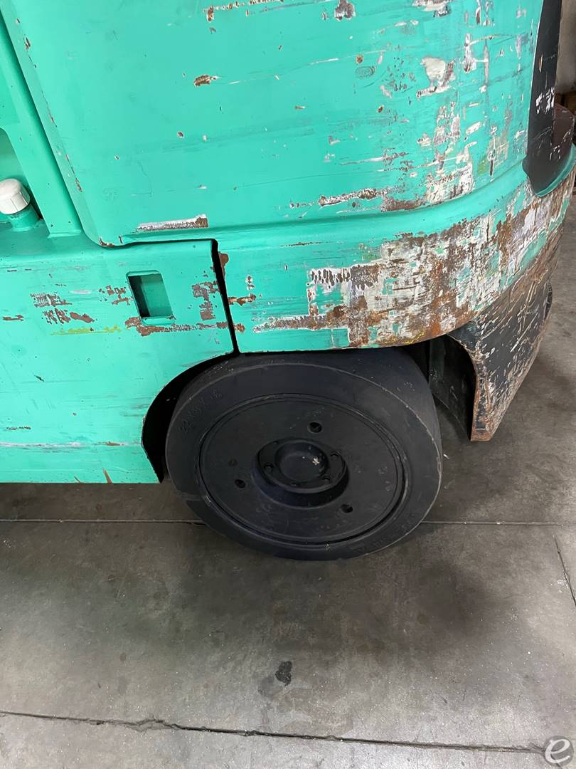 1998 Mitsubishi FGC70K