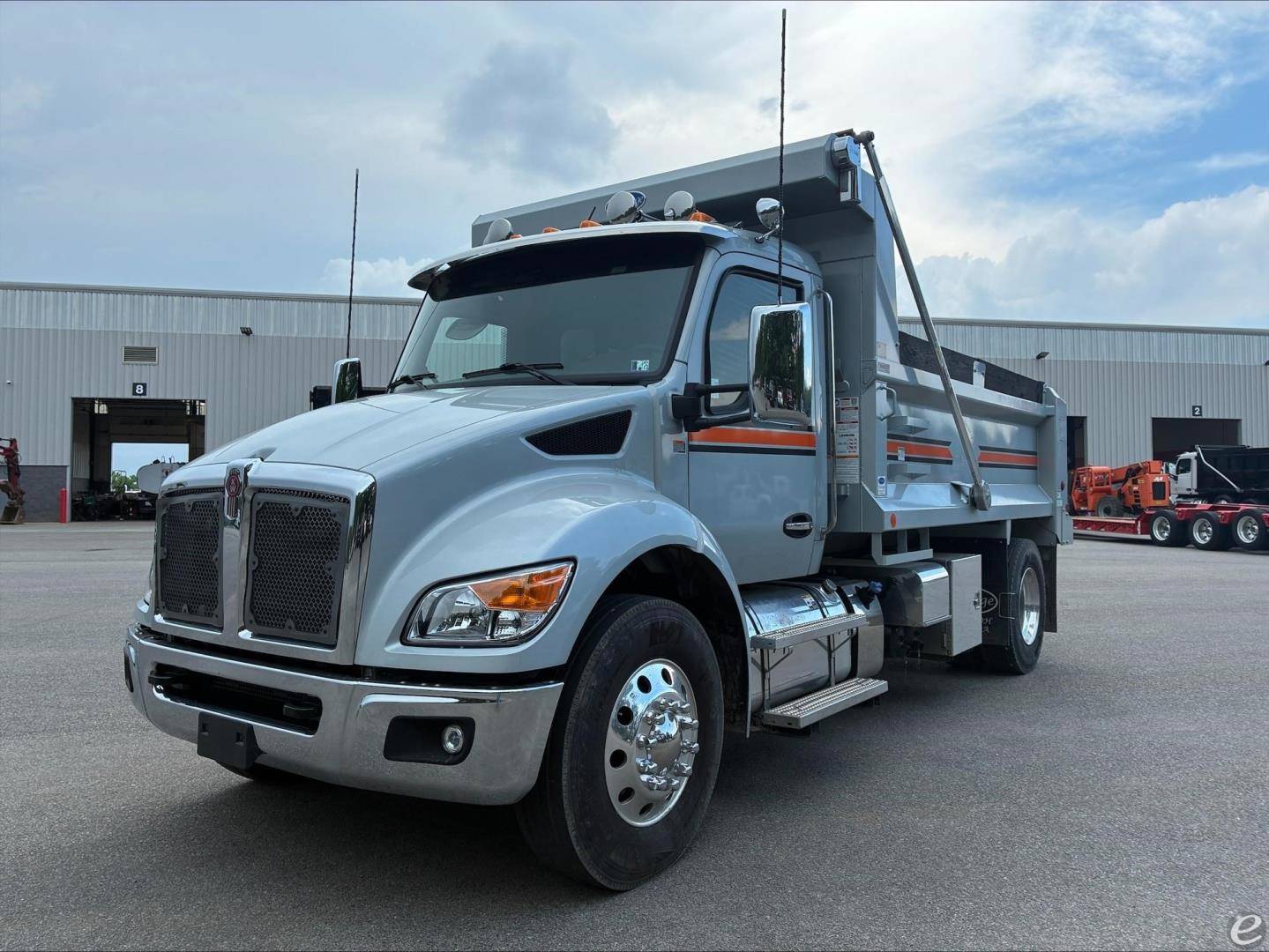 2025 Kenworth T380