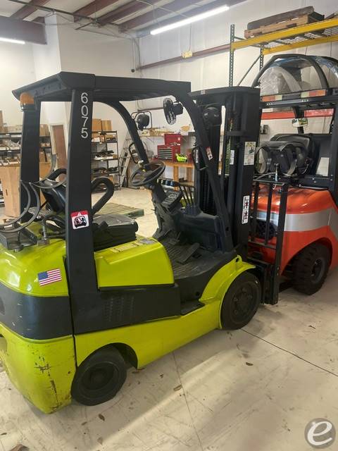 2015 Clark C25CL
