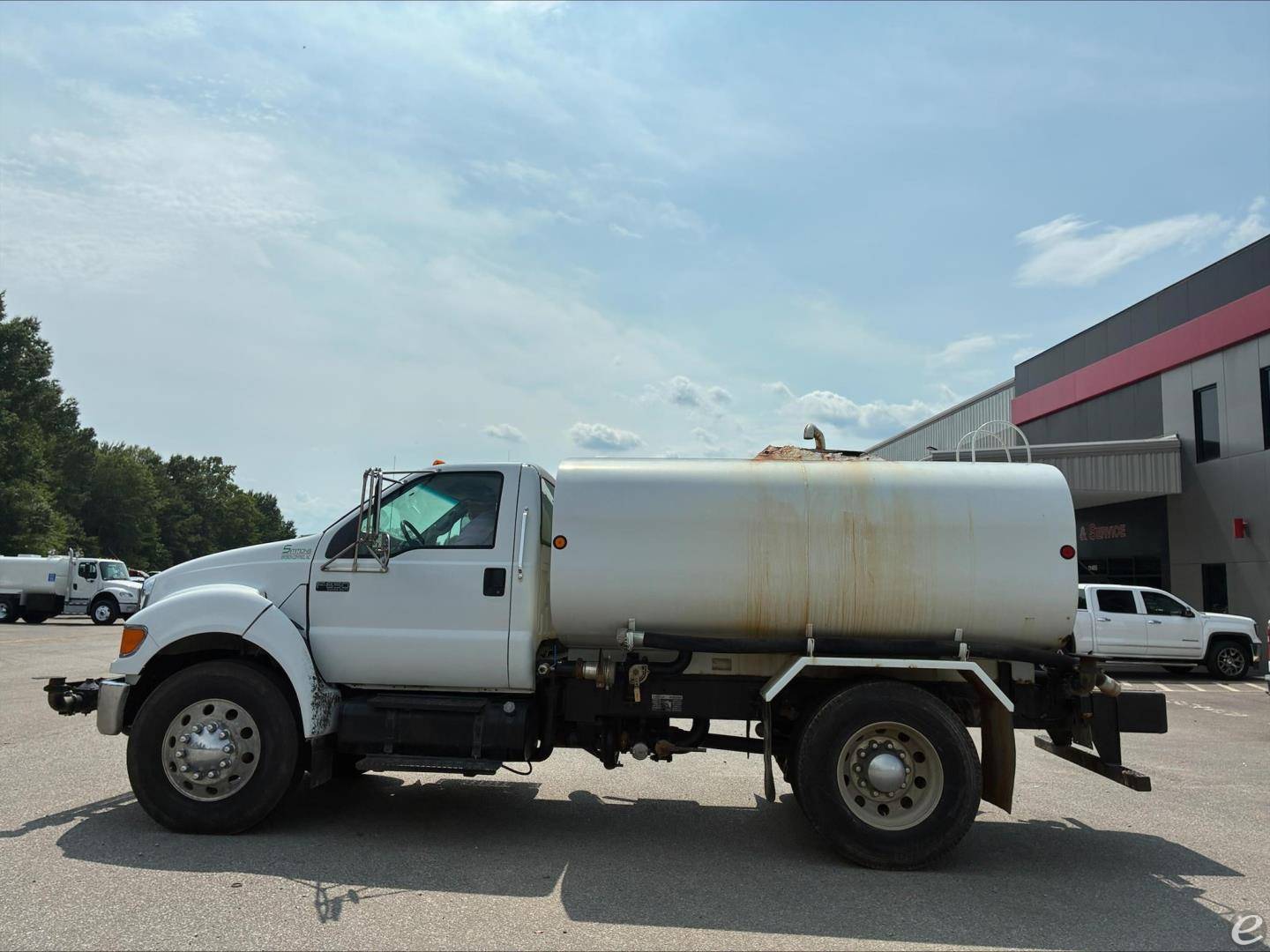 2004 Ford F650 SD