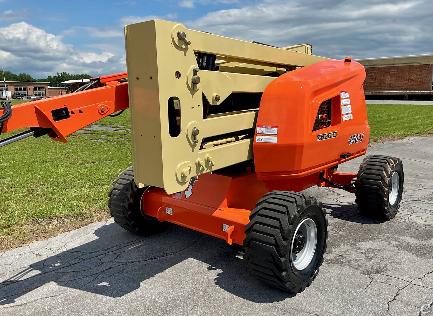 2016 JLG 450AJ