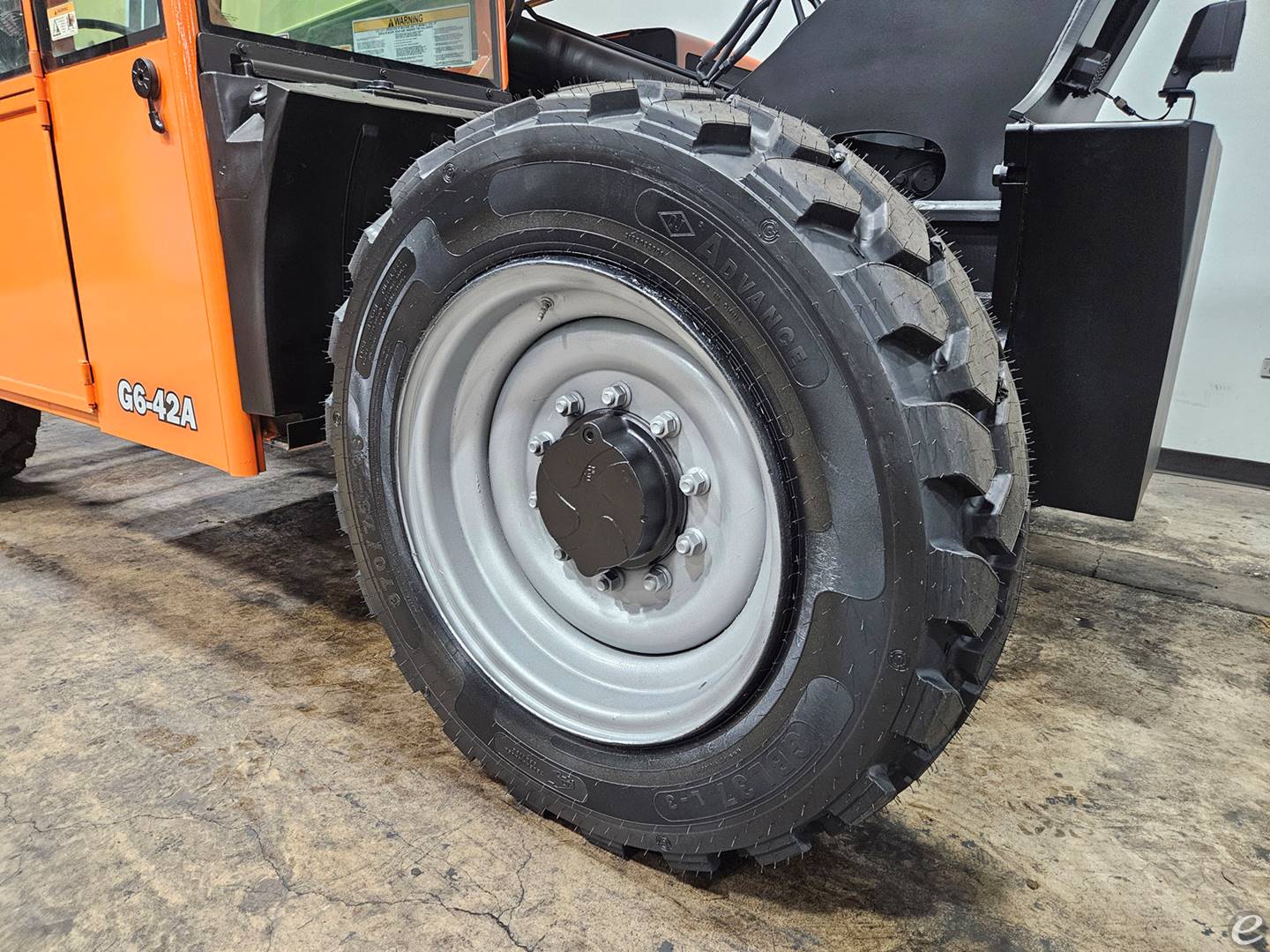 2011 JLG G6-42A