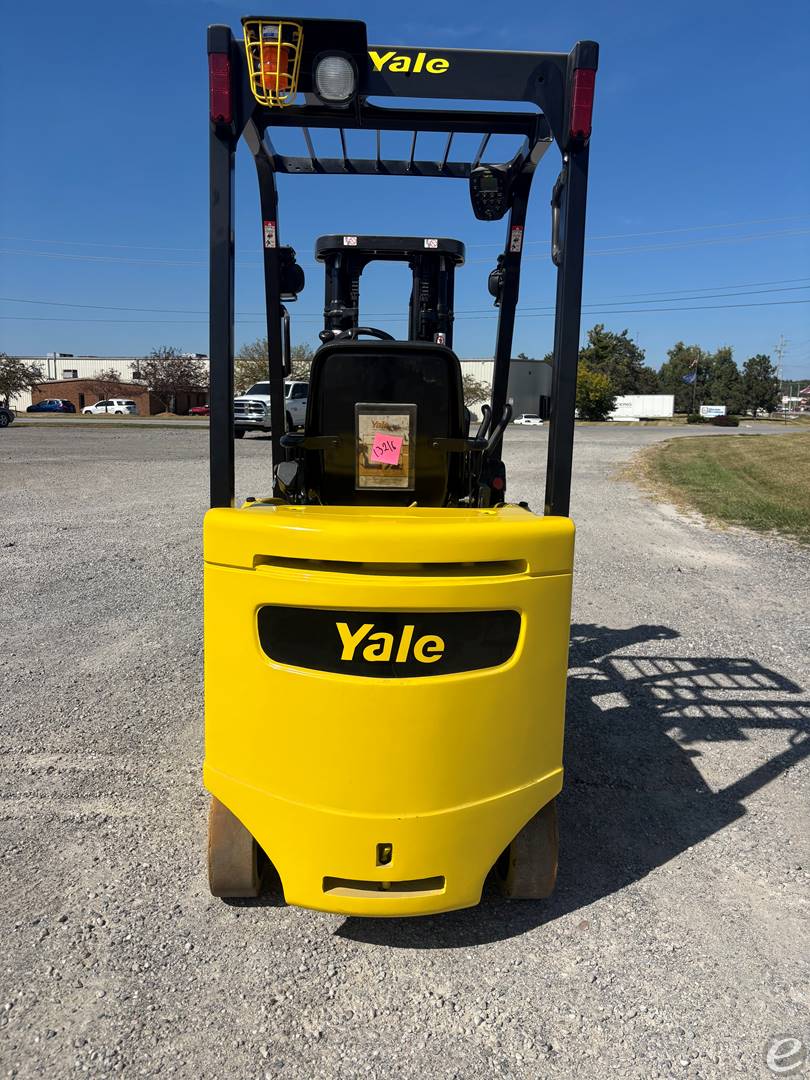 2017 Yale ERC-040VAN