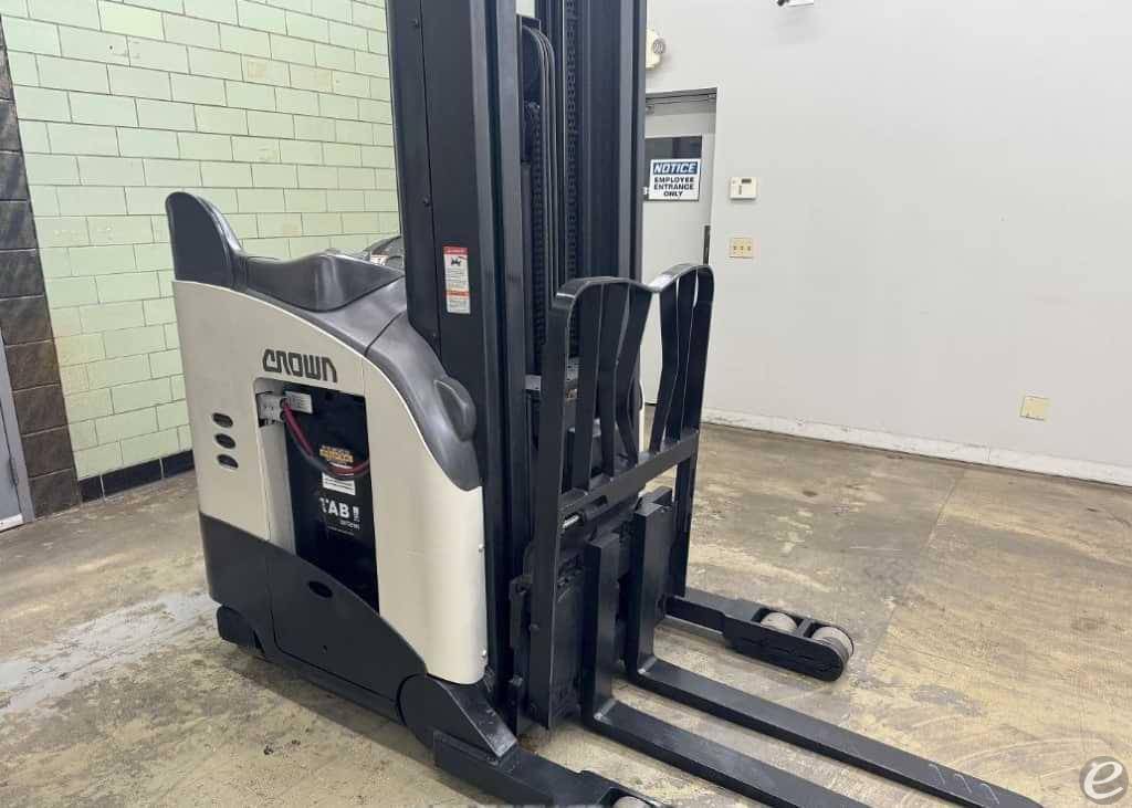 2018 Crown RM6025-45 Electric Reach Truck - 123Forklift
