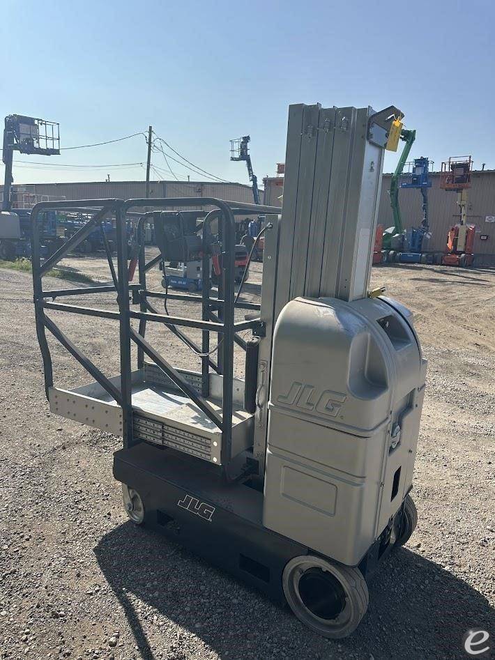 2010 JLG 20MVL