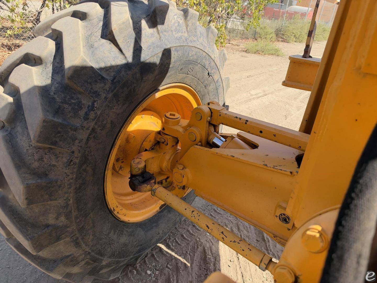 1992 John Deere 670B