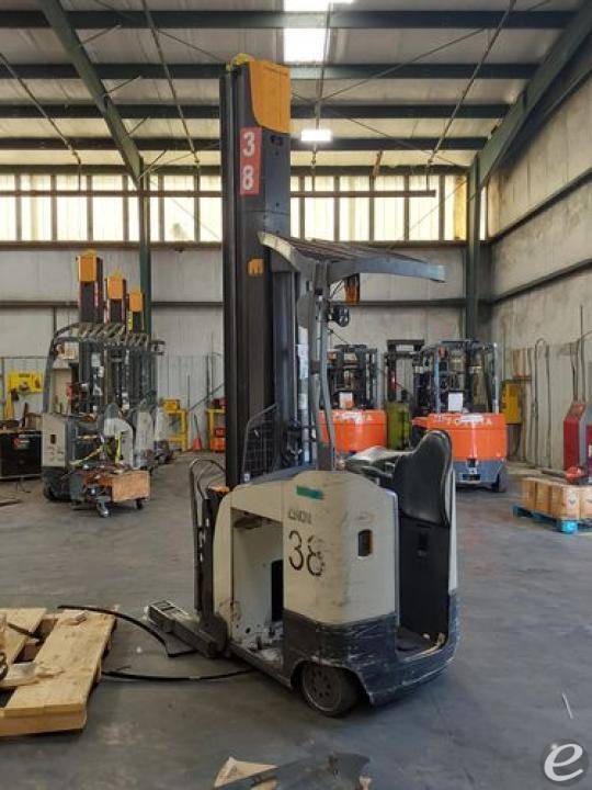 2016 Crown RM6025-45