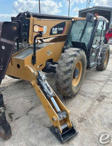 2019 Cat TL943D