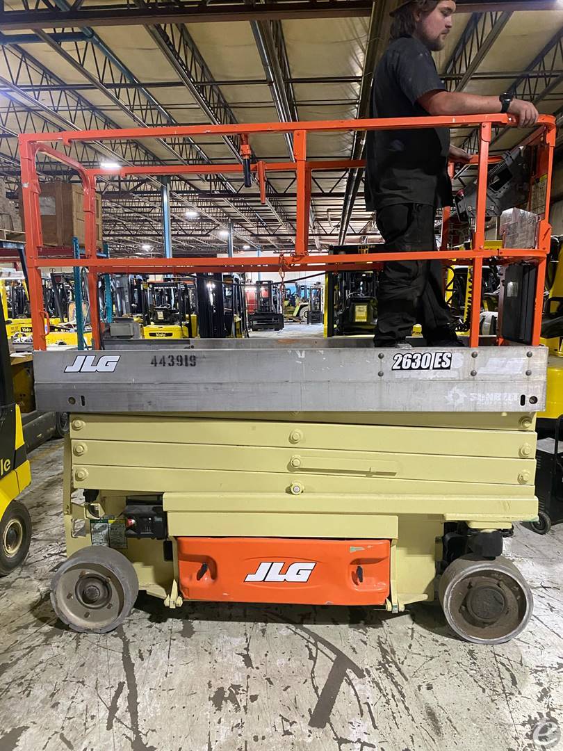 2012 JLG 2630ES