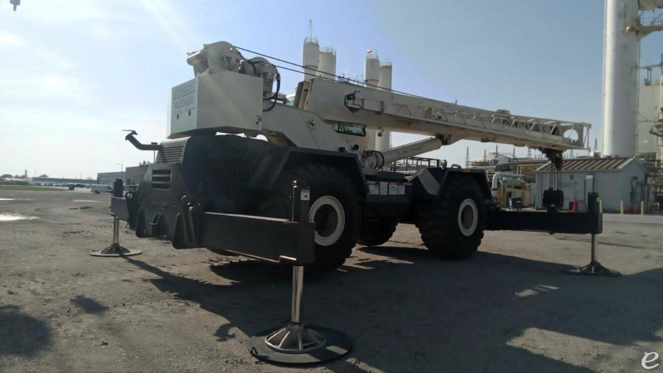 2009 Terex RT665