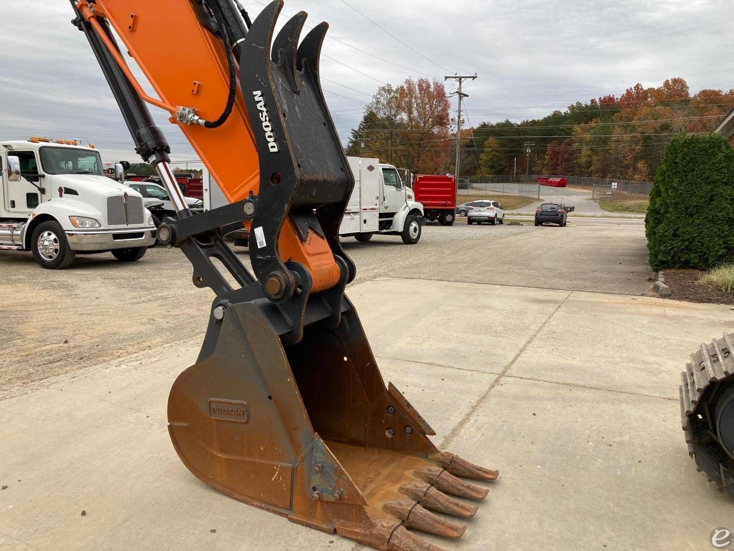 2022 Doosan DX225 LC-7