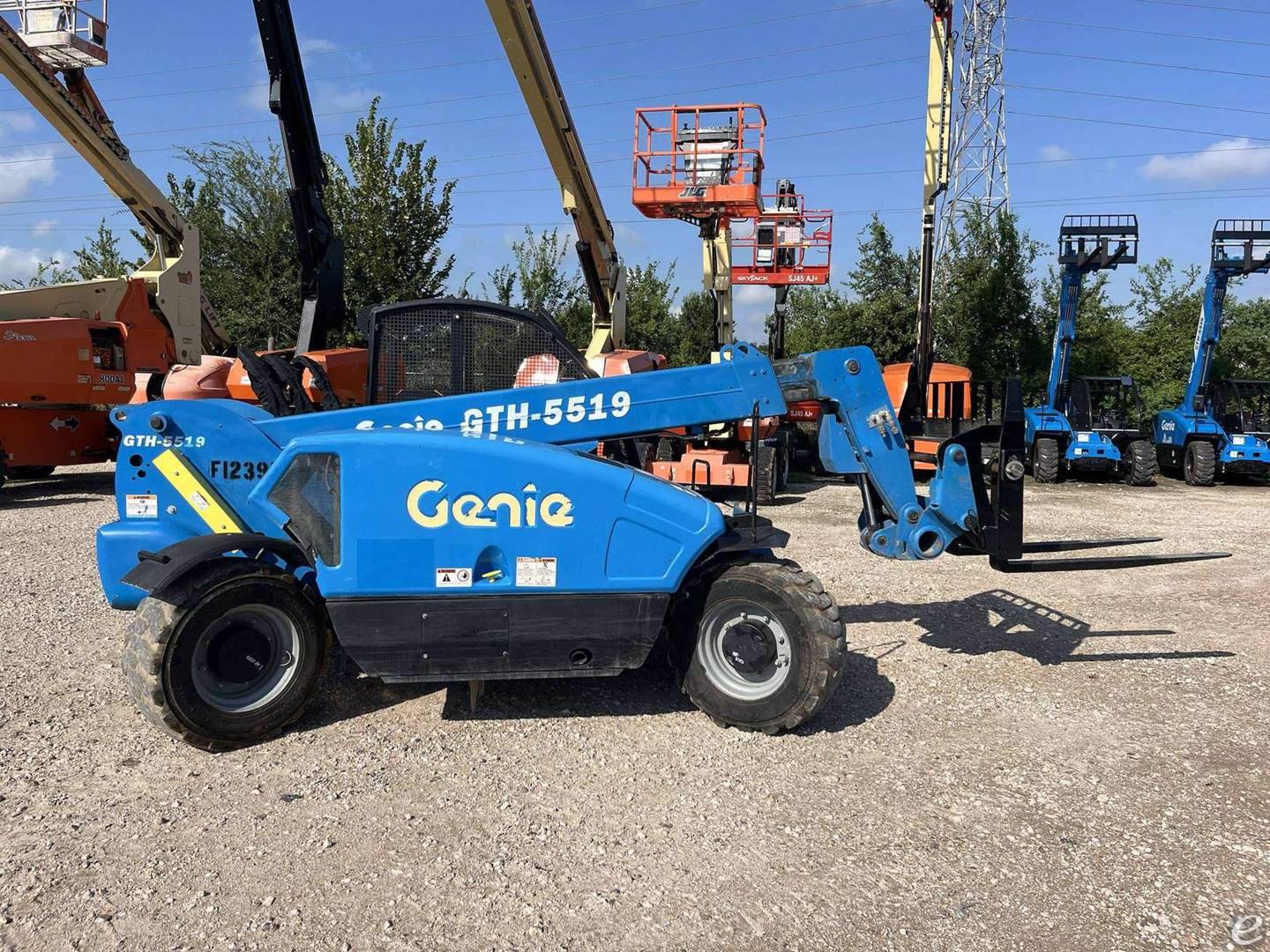 2021 Genie GTH-5519